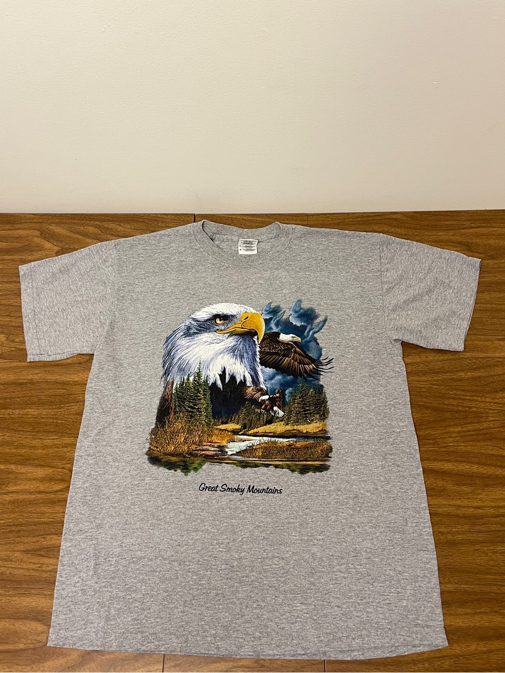Vintage 90s Great Smoky Mountains Forest Eagle T-shirt